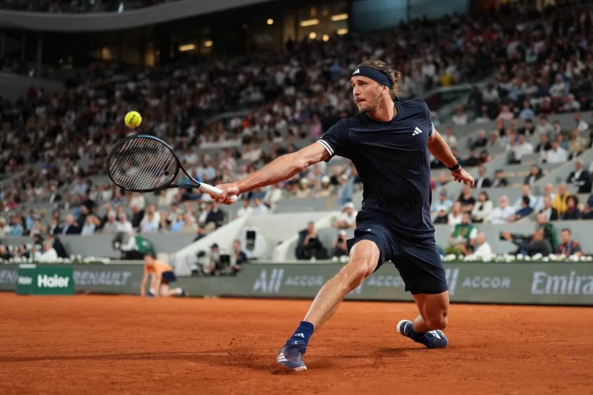 Zverev Powers Through to Roland Garros Semifinals