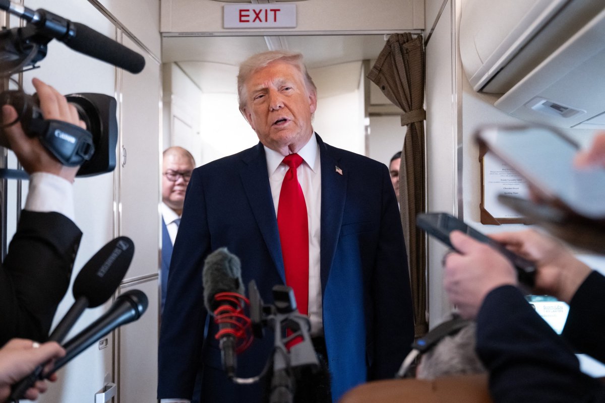 Trump Accuses Iran of Downing US Helicopter Near Strait of Hormuz