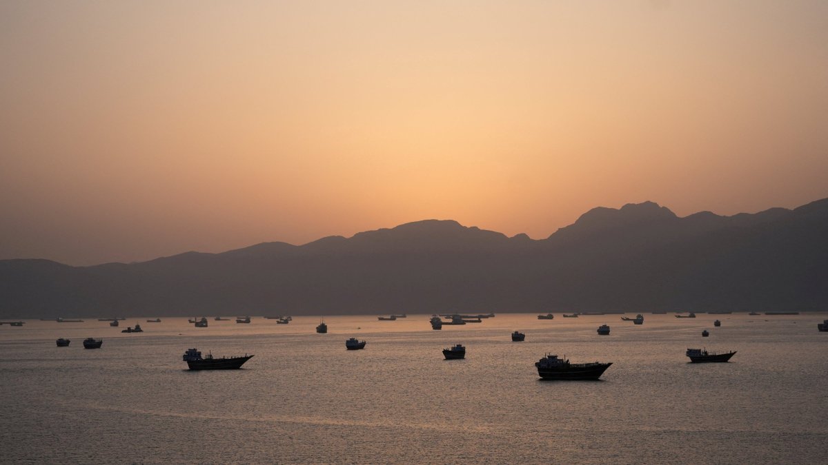 US Retaliatory Strikes Target Iranian Sites Following Hormuz Incident