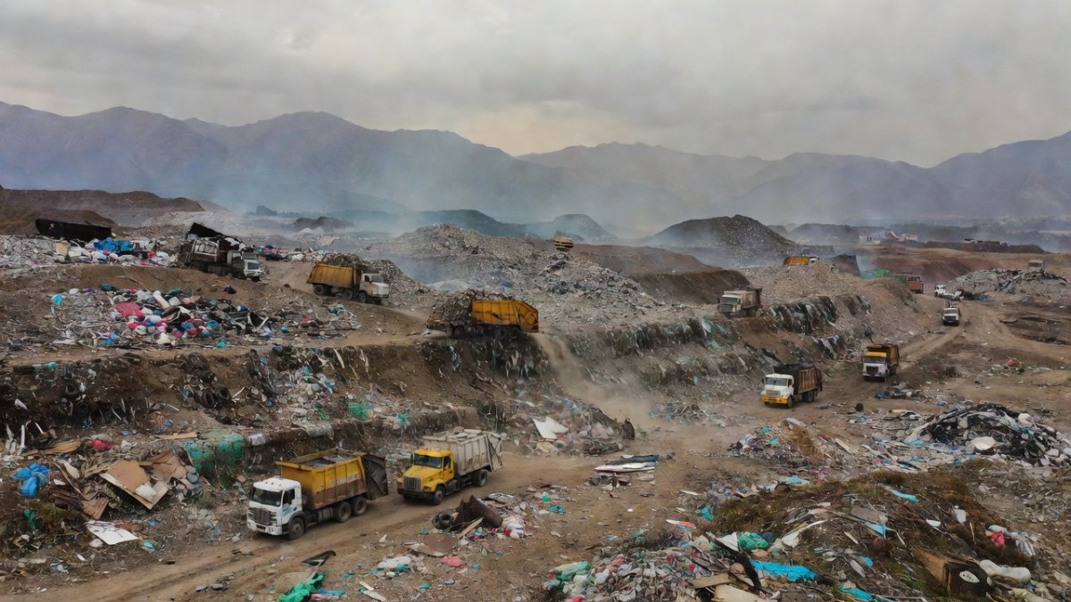 Loma Los Colorados Landfill: Chile's Methane Catastrophe Threatens Millions