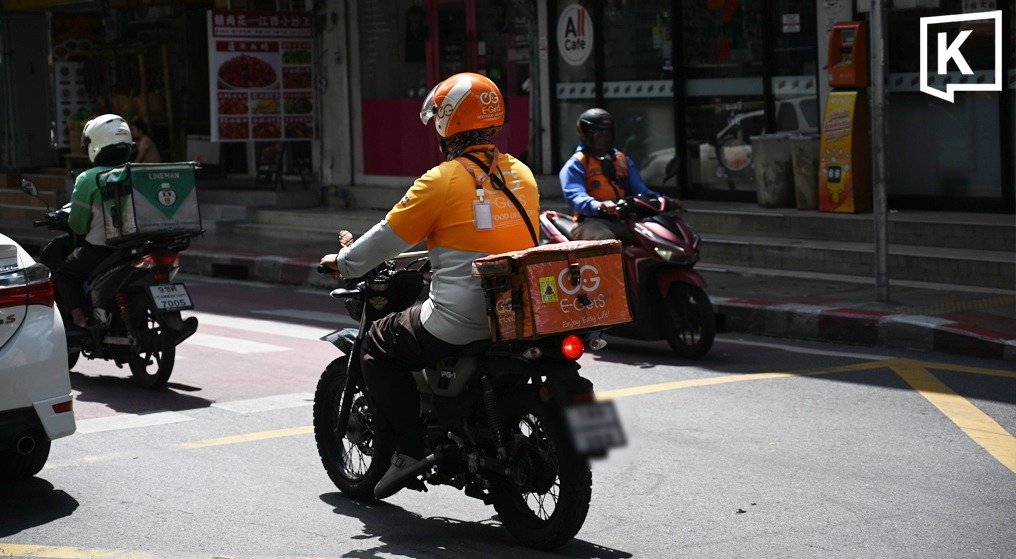 Chinese Delivery App Riders Defend Their Livelihoods in Bangkok