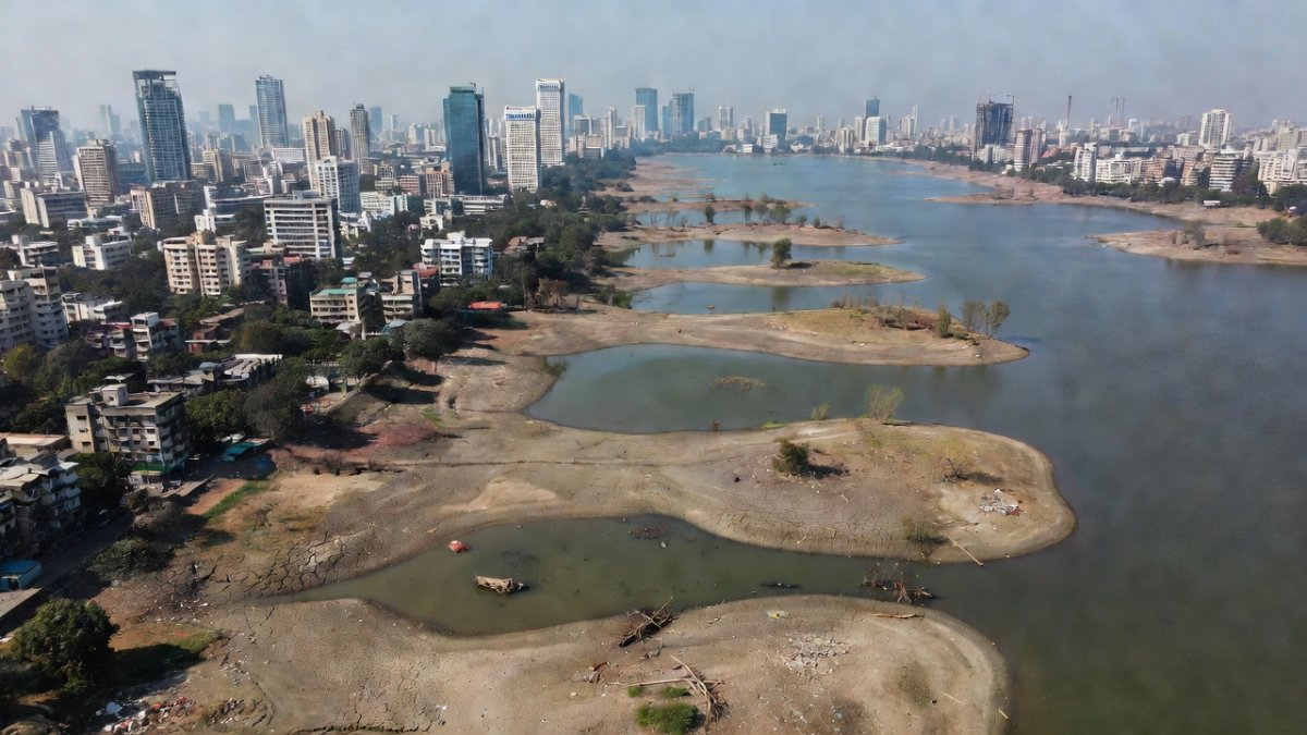 Mumbai lakes at critically low 10.35 percent capacity during monsoon deficit