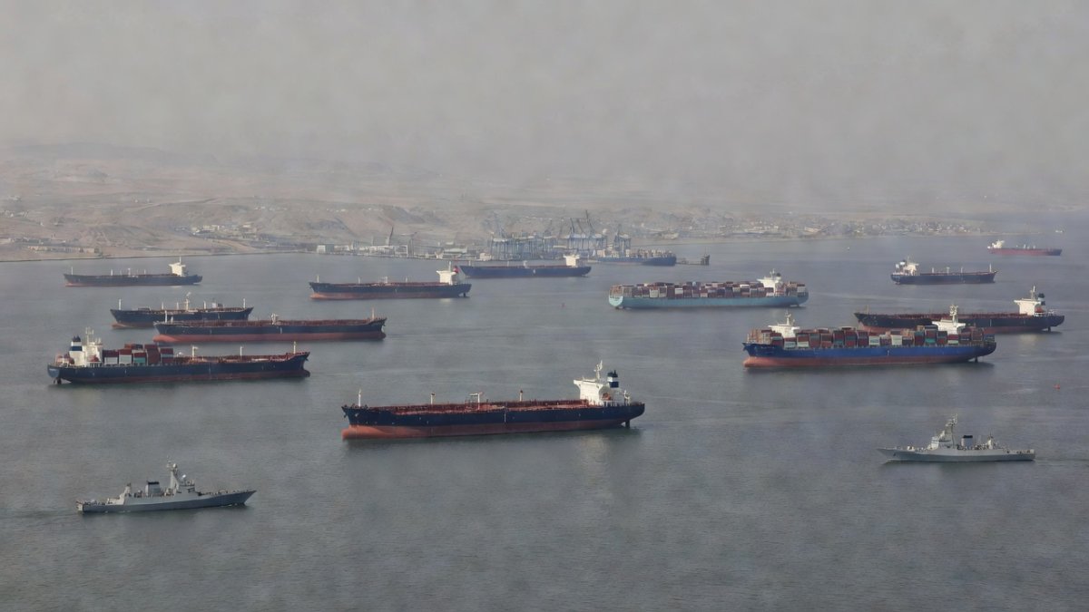 US-Iran Diplomacy Reaches Critical Juncture After Trump Cancels Strikes