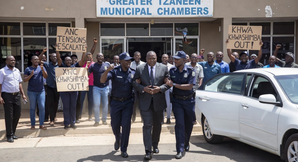 ‘Arrogant’ mayor given the boot, but his critics are still fuming