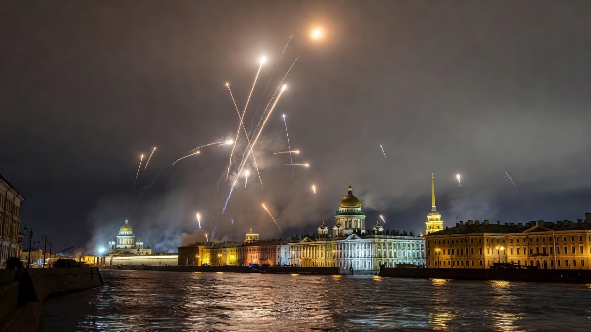 Air defense tracer fire over St Petersburg skyline during SPIEF forum as Ukrainian drones strike targets in the city