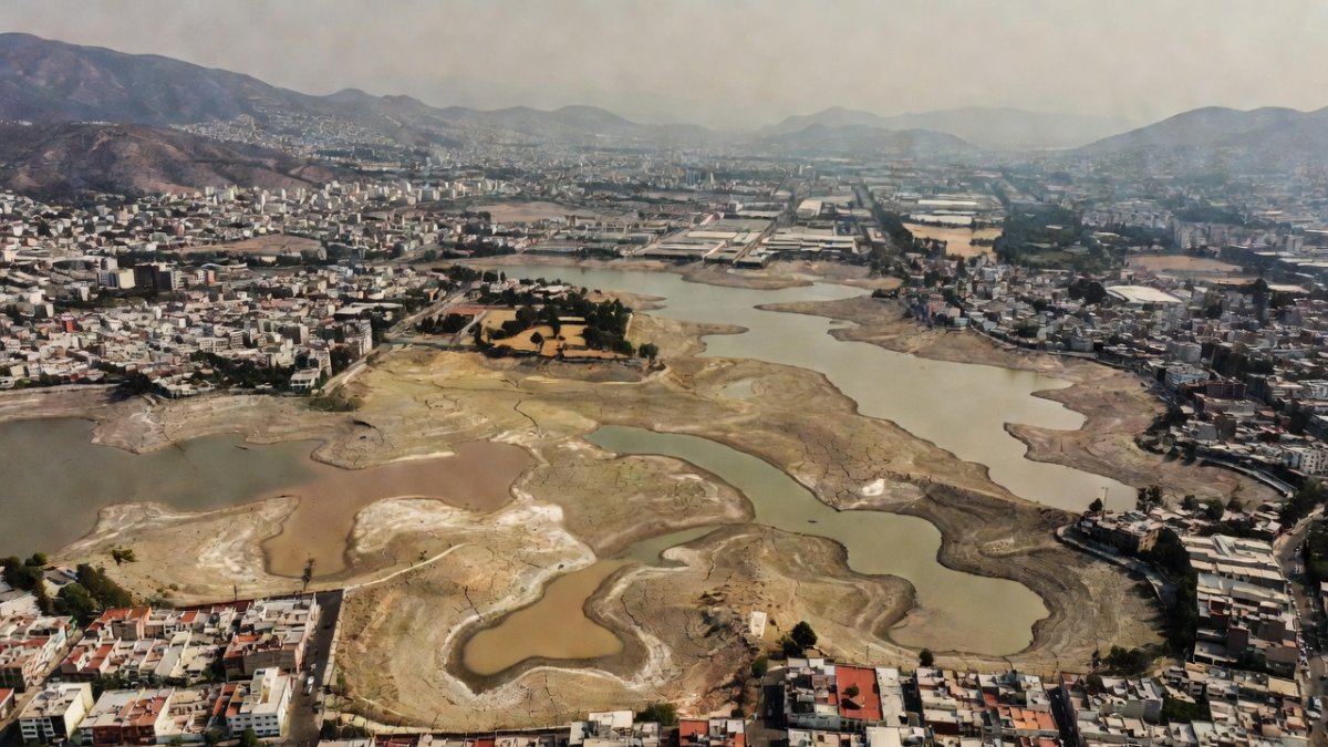Mexico's Vanishing Waters: Drought, Sinking City, and the World Cup Crisis