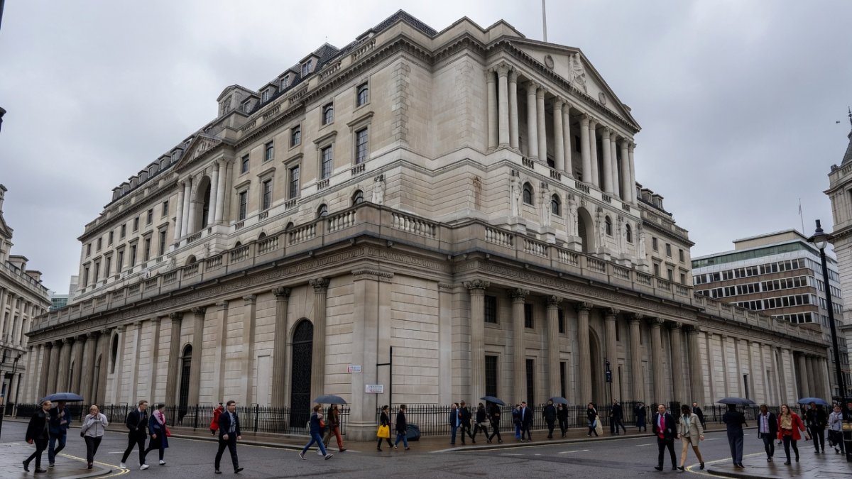 Bank of England building at Threadneedle Street, London