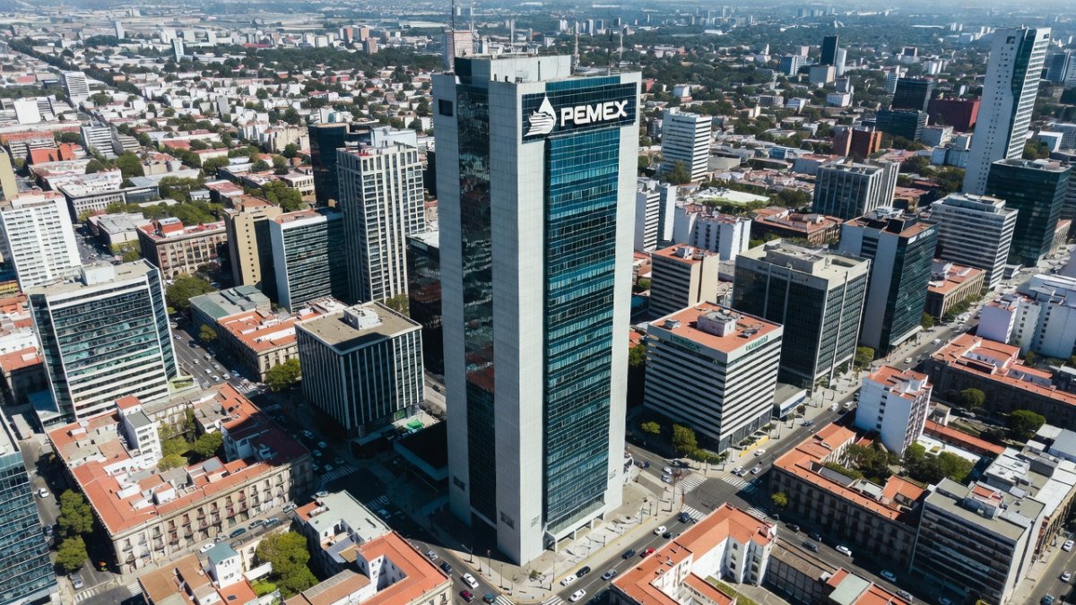 Pemex Ex-CEO Faces 4.8 Billion Peso Corruption Complaint