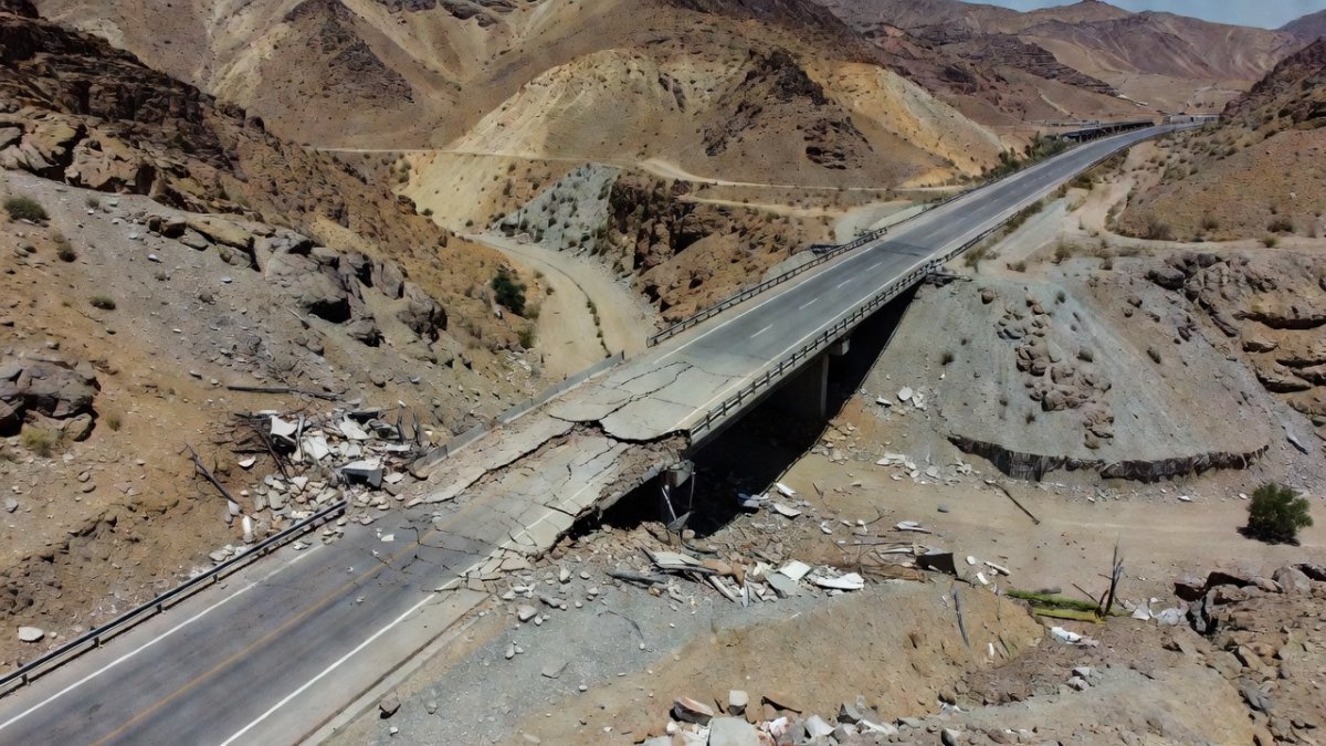 US Denies Hitting Iranian Civilian Infrastructure