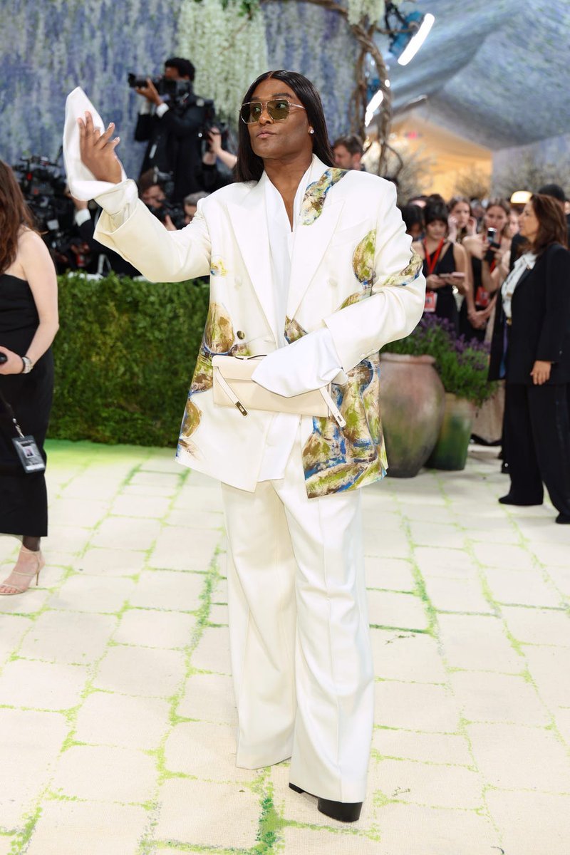 Law Roach in the hand-painted AMI Paris suit at the 2026 Met Gala