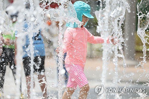 South Korea Issues First Grave Heat Wave Warning 2026