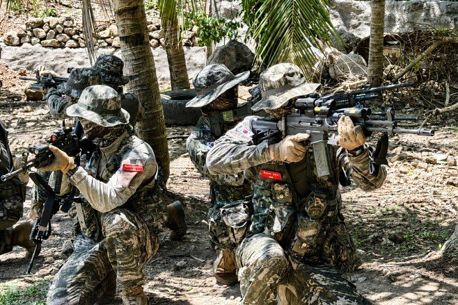 ROK Marines conducting amphibious operation drills during KAMANDAG 10 multinational exercise