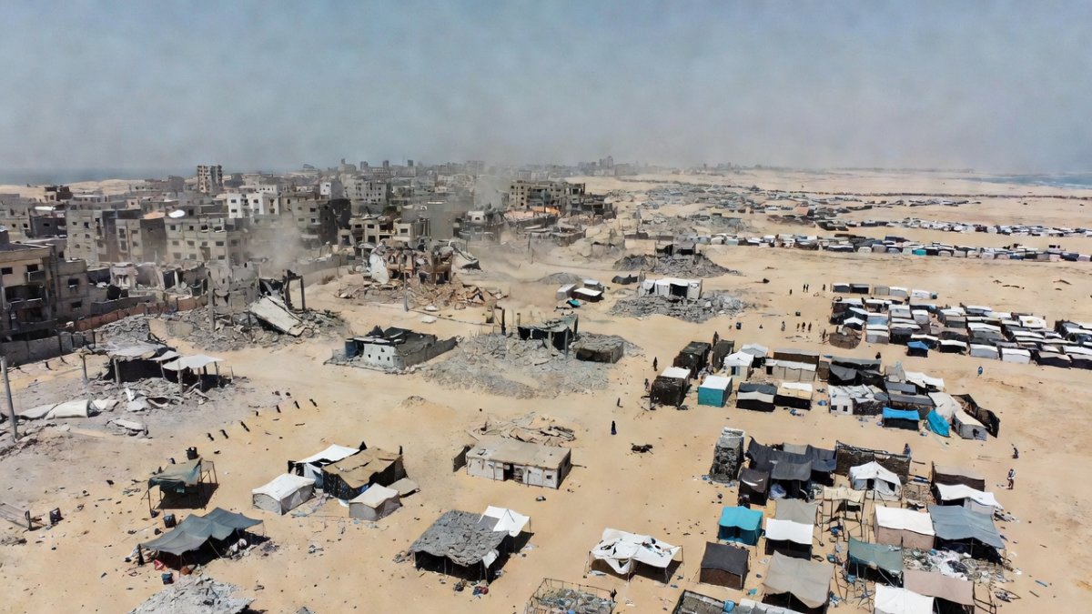 Israel kills 11 Palestinians, including police chief, in Gaza