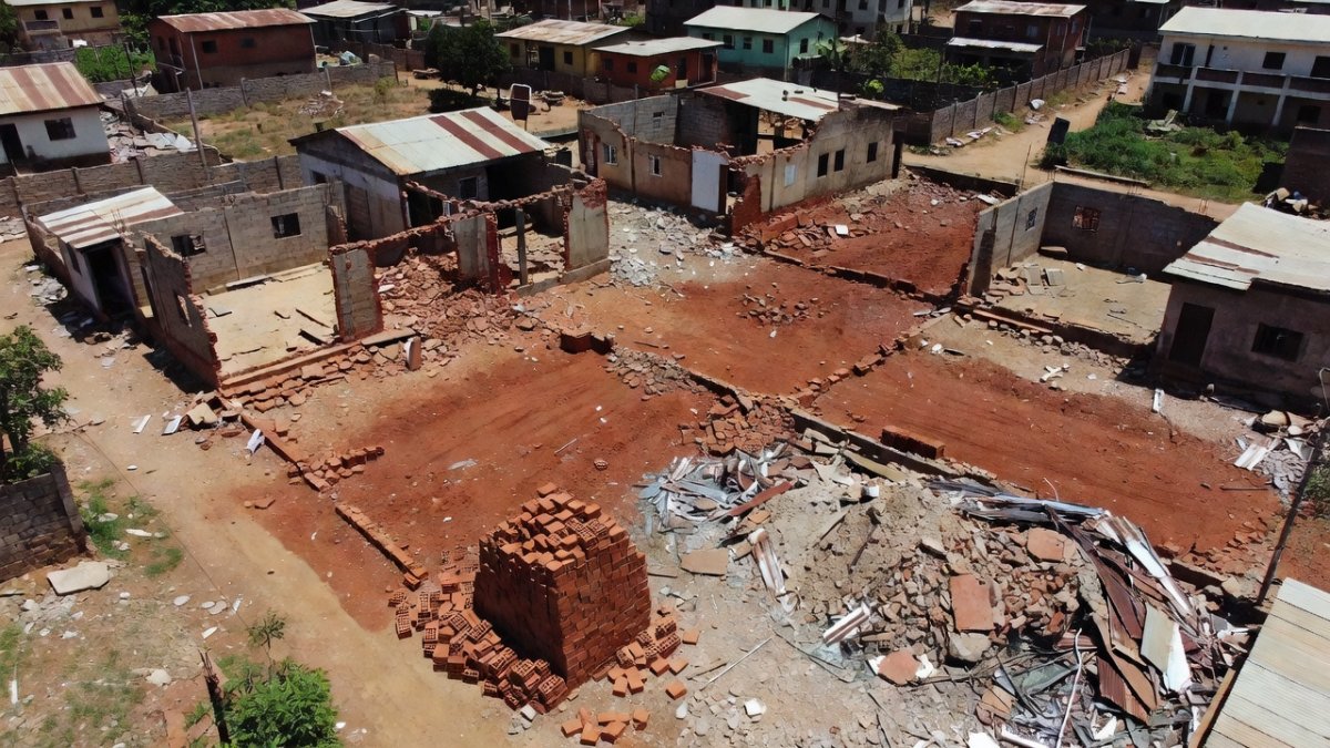 Ivory Coast demolitions: Hundreds of people have lost their homes