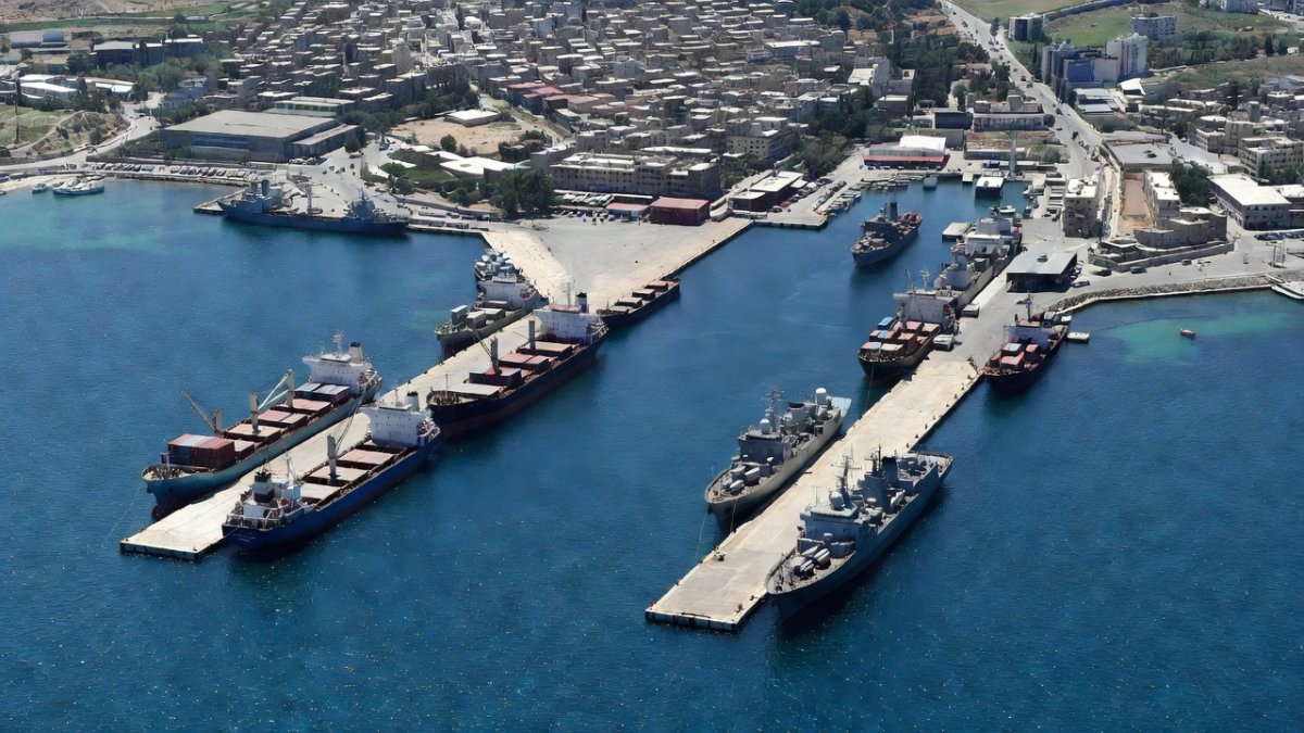 Russia's Tartus Hub: Reclaiming Syrian Influence Post-Assad