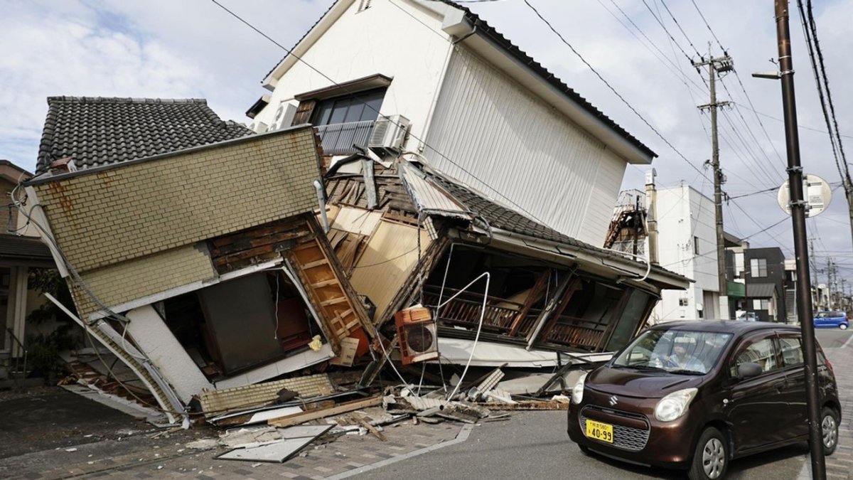 Japan Kyushu Earthquake: 30 Dead, Rescue Race at Collapsed Mall