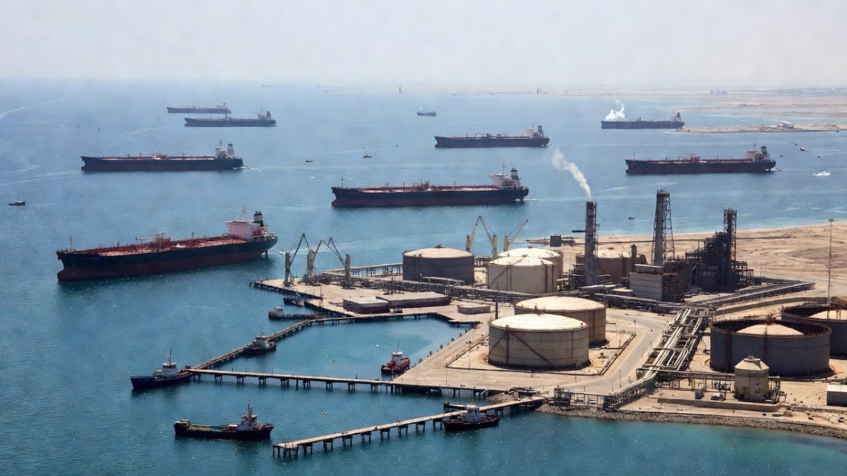 Oil tankers in the Persian Gulf region amid Strait of Hormuz shipping disruption