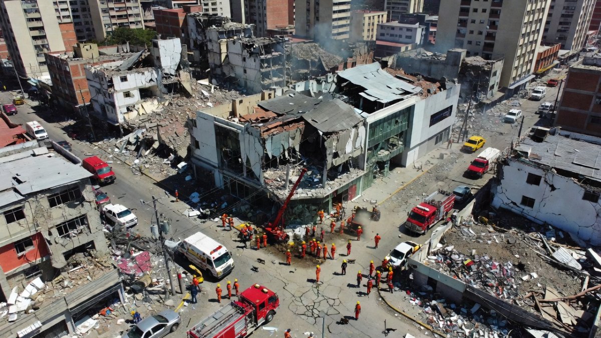 Venezuela Twin Quakes Kill 2,595 Amid Rescue Criticism