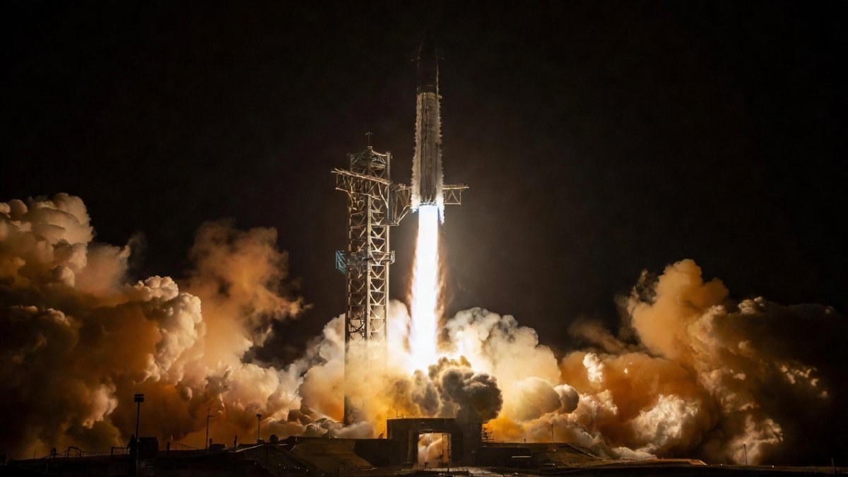 ispace Secures 500 kg Starship Capacity for 2030 Lunar Cargo