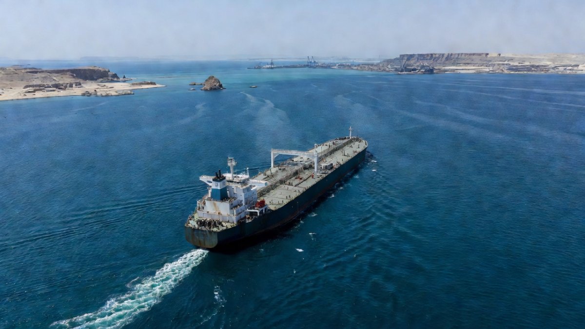 US Iran Strikes Escalate as Ceasefire Collapses Over Hormuz