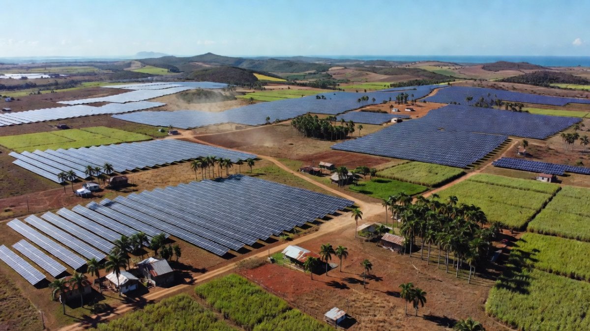 Cuba Solar Surge with China Amid US Sanctions Impacts Mexico