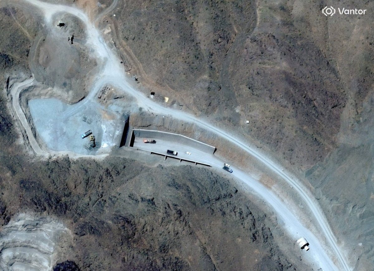 Satellite view of Pickaxe Mountain tunnel entrances near Natanz, Iran