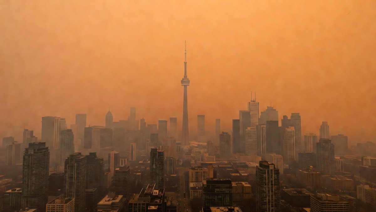 Toronto Wildfire Smoke Turns Skies Orange, City Ranks Third-Worst Air Quality Globally