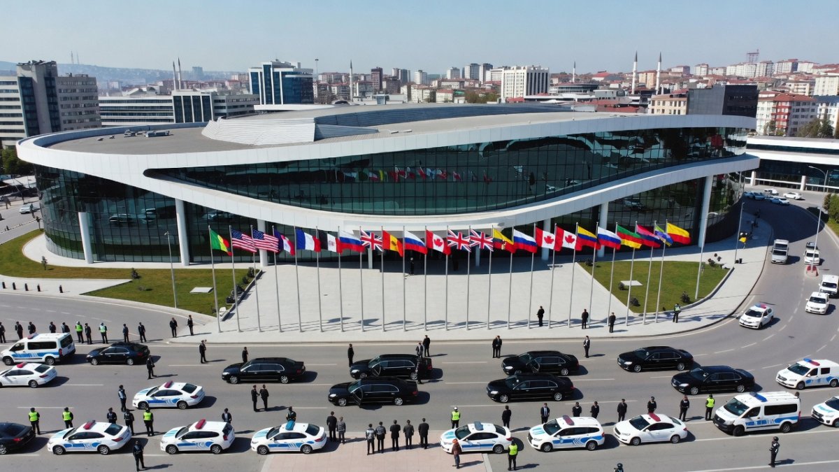 Trump Roils NATO Summit in Ankara — Demands Greenland, Threatens Troop Cuts, as Allies Pledge Billions