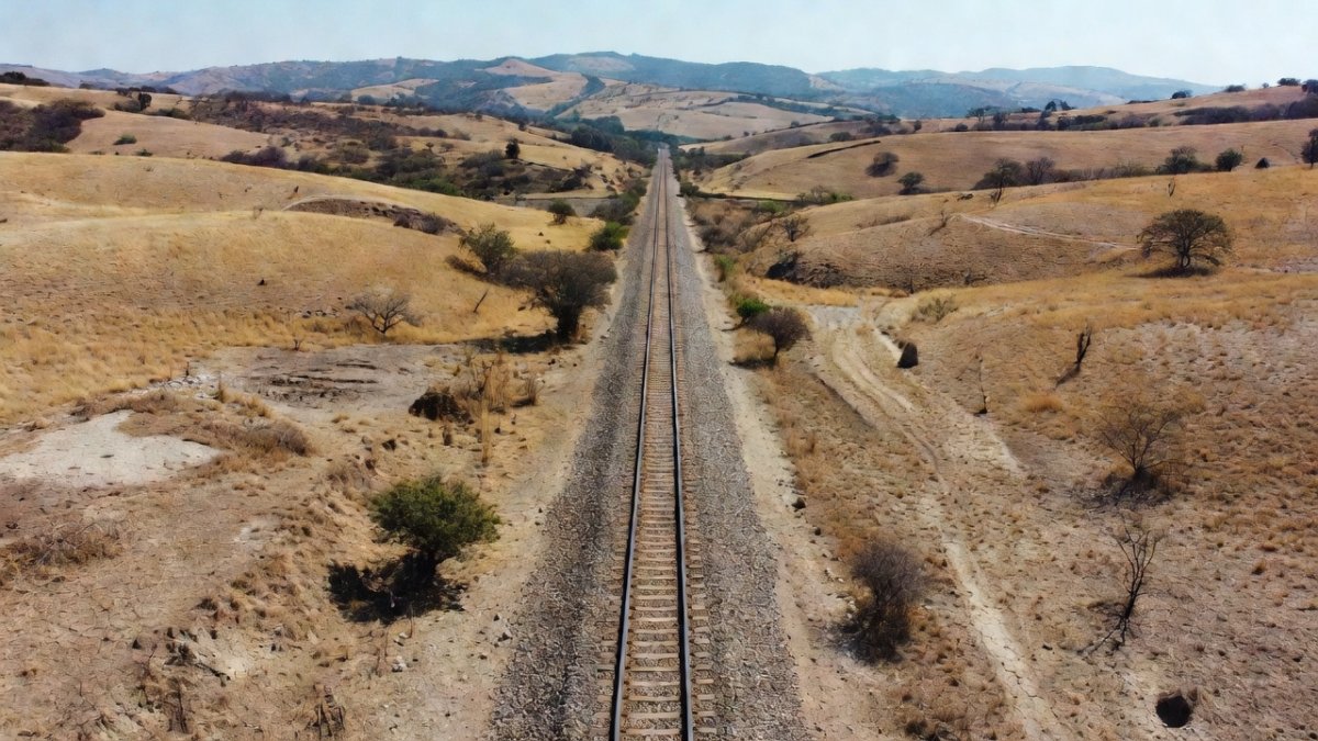 Interoceanic Railroad Freight Derailment Hits Oaxaca Again