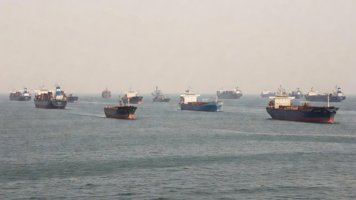 Strait of Hormuz shipping