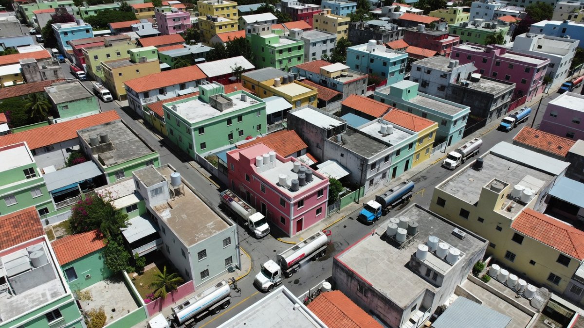 Puerto Rico Water Crisis Leaves Thousands Without Running Water for Over 50 Days