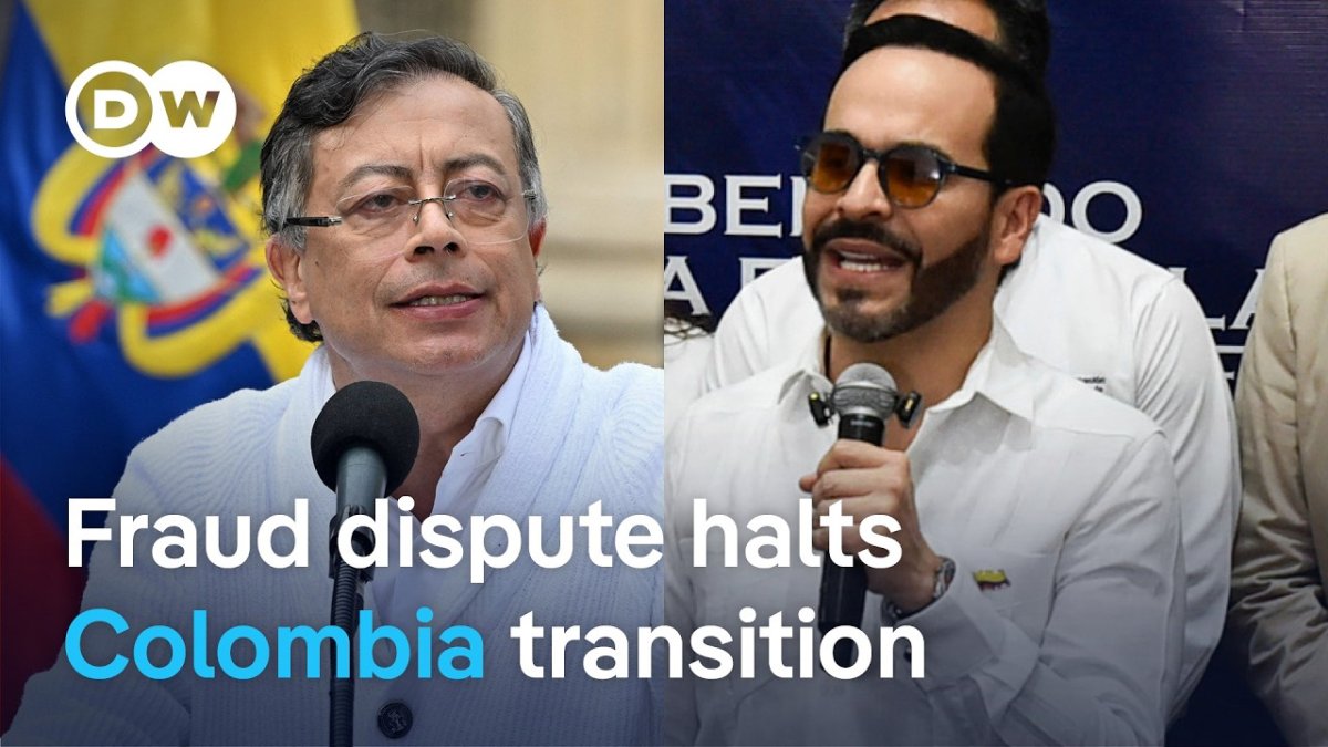 Colombian flag and economic activity in Bogotá amid political uncertainty