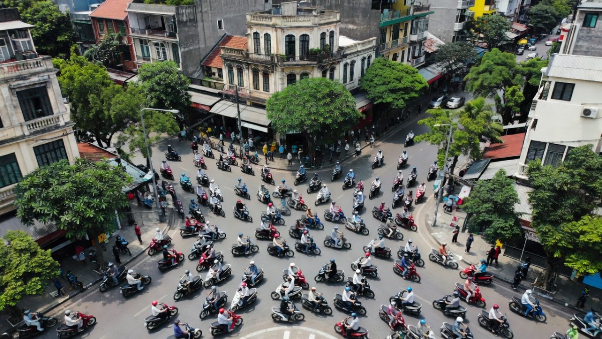 Vietnam Electric Motorcycle Shift Tests Japanese Manufacturers