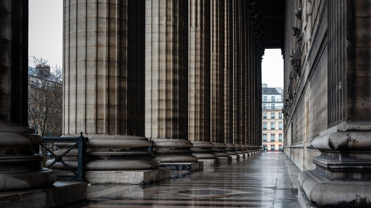 Classical architecture columns — the style favoured by Trump's federal building order