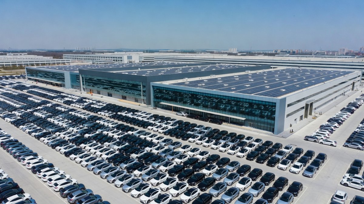 China's Two-Track Economy: New Energy Vehicle Boom Masks Property-Led Slowdown