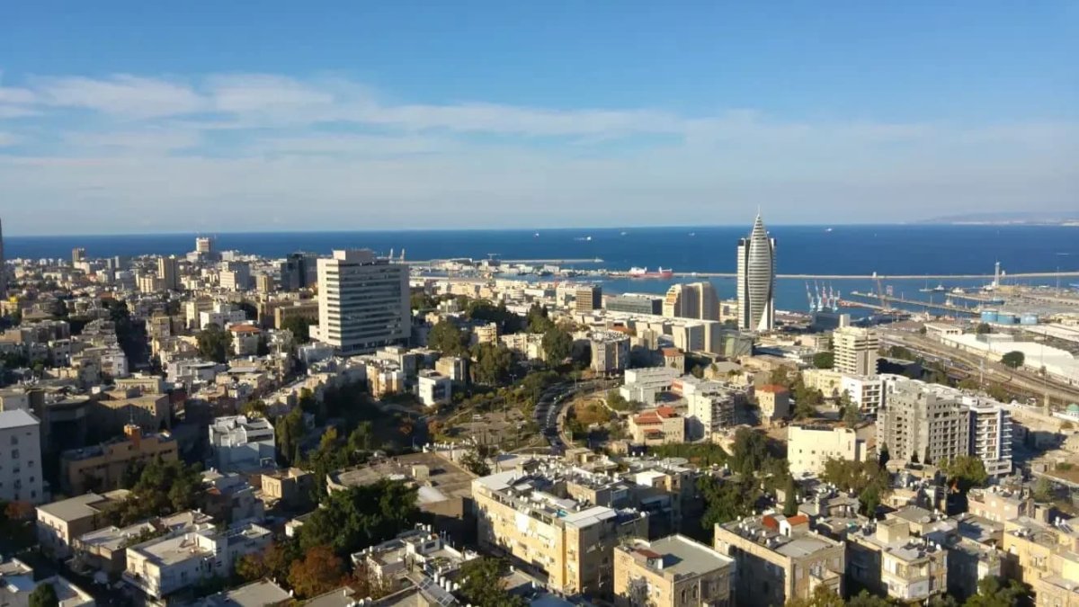 Haifa Employees Launch Sanctions Over Cancelled Adaptation Period