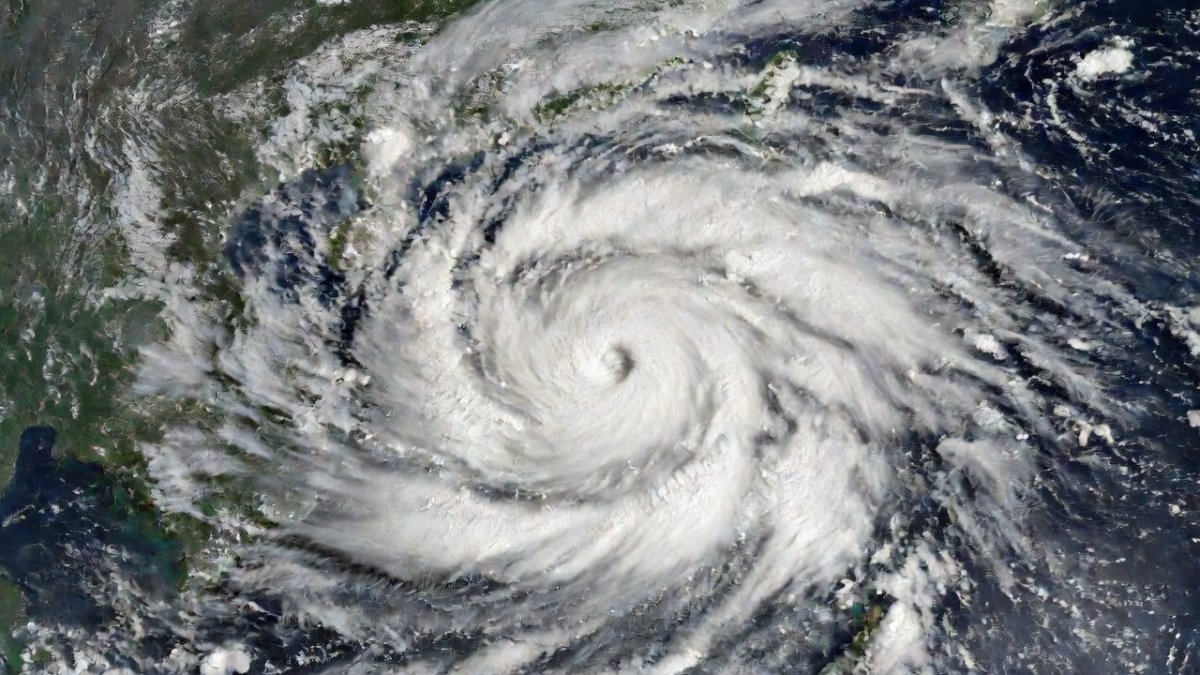 Typhoon Bavi: 1,000-Kilometre Superstorm Threatens Taiwan, China, and the Asia-Pacific