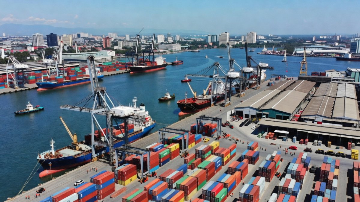 US Hits Philippine Exports with 12.5% Tariff