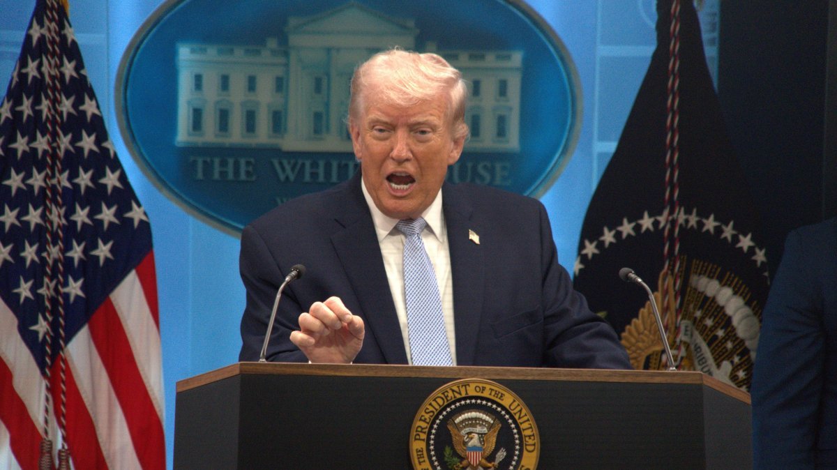 Hormuz Showdown: Trump Threatens Oman as US-Iran Deal Collapses