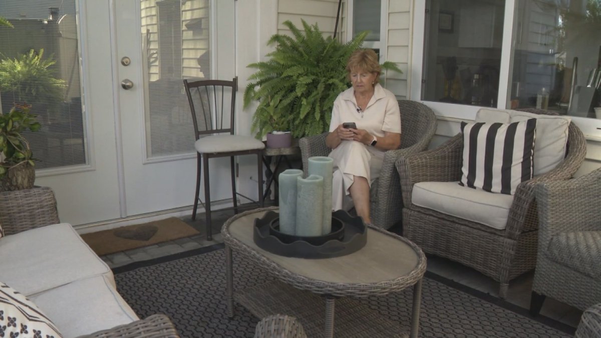 Cell Phone Delivery Scam Continues to Defraud Canadians, Costing Millions
