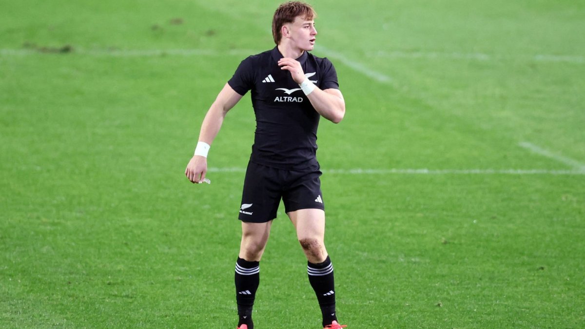 All Blacks flyhalf Ruben Love prepares to face the Springboks at Ellis Park