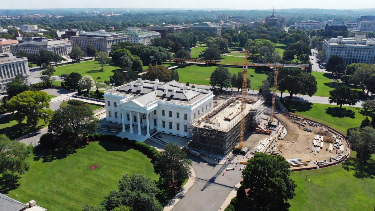 Court Halts Trump's $400m Ballroom: A Landmark Check on Presidential Power