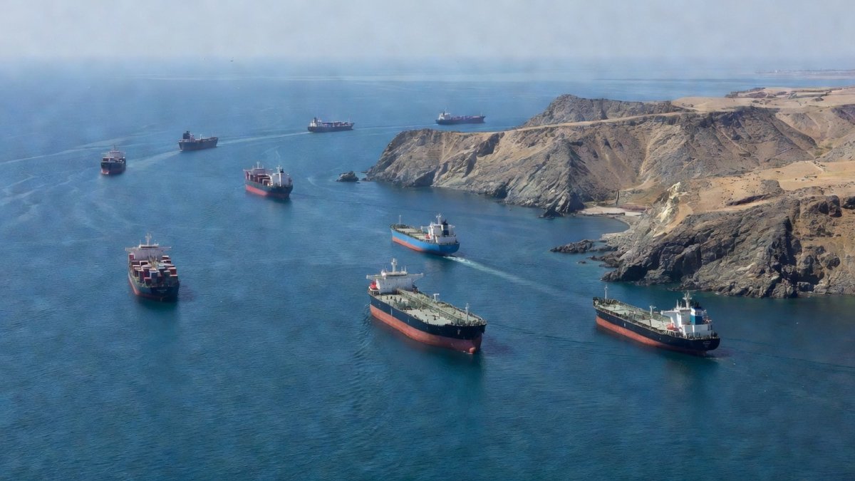 Strait of Hormuz shipping lanes map with Korean vessels stranded