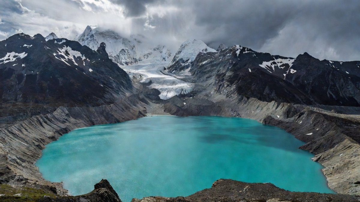 Himalayan Flood Exposes Climate Debt Paradox for Nepal