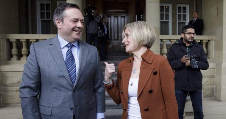 Former Alberta premiers Rachel Notley and Jason Kenney at a Canadian Chamber of Commerce event promoting national unity