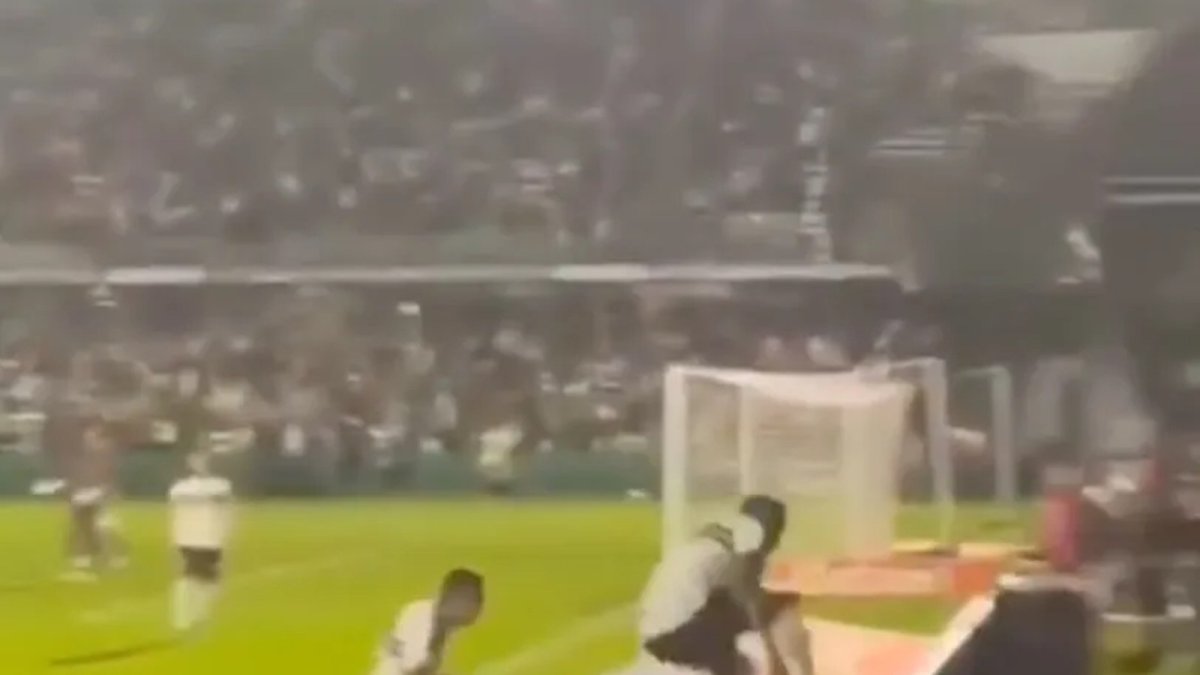 Jacy Maranhao of Coritiba in Serie A action