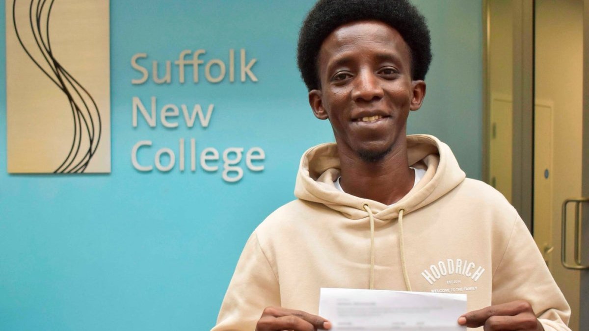Sudan Refugee's GCSE Success Fuels World Cup Referee Dream