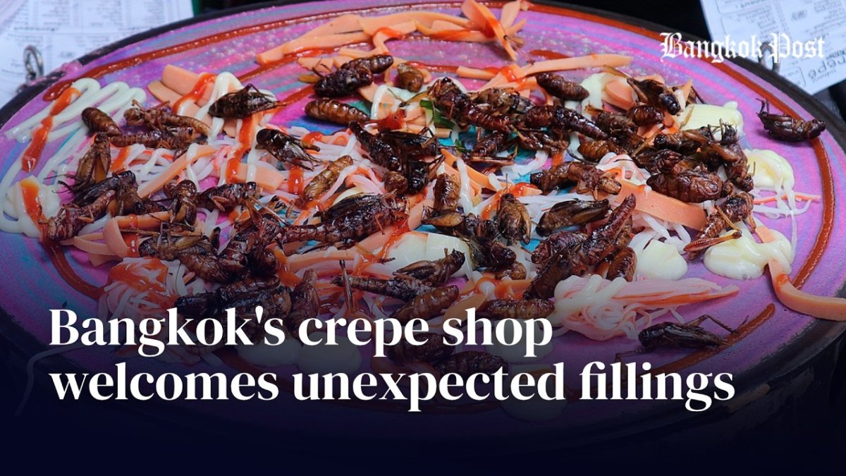 Bangkok Crepe Stall Welcomes Dancing Shrimp and Scorpions