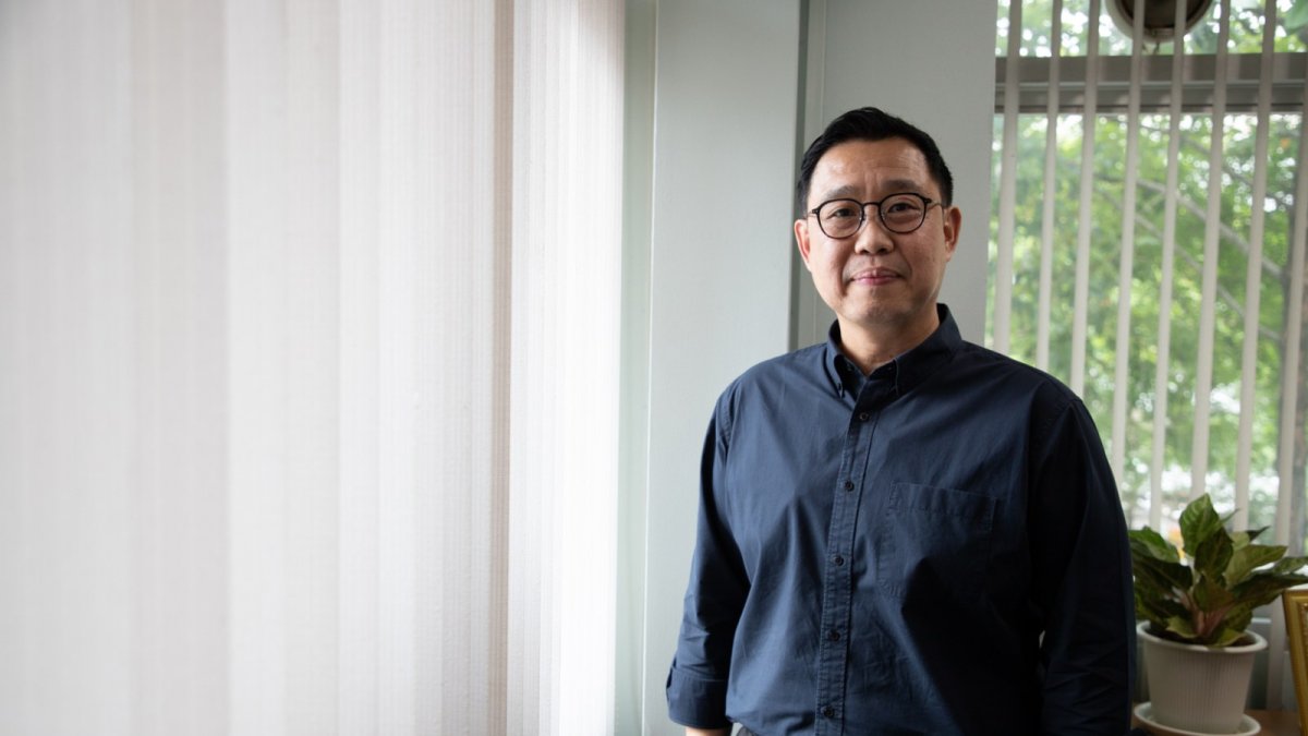 Asst Prof Soranart Sinuraibhan discusses age-friendly housing at Kasetsart University