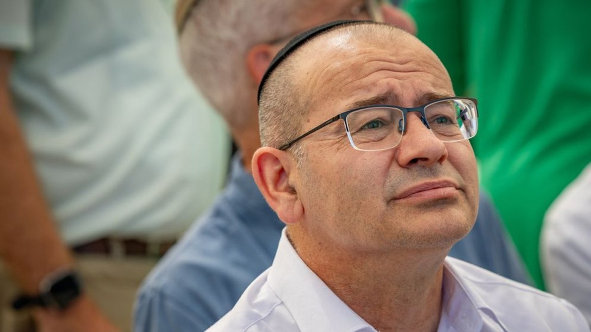 Mossad Director Roman Gofman at a security briefing in the Negev
